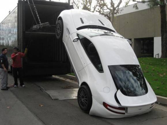 $200,000 Aston Martin delivery goes wrong