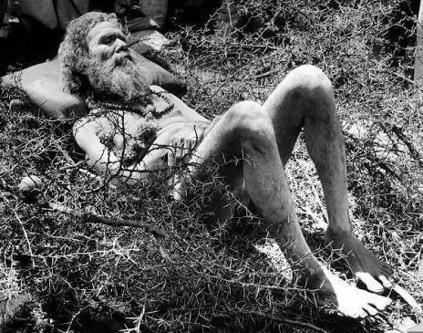 The man who survived being buried for 40 days