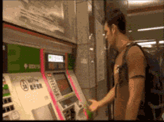 This is what happens if you need help on the subway in Japan