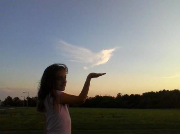 My little sister and I found this incredible cloud a few years ago, and I wanted to share it with you.