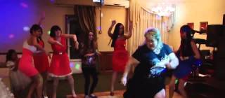 Video: Your wedding is useless if you don’t invite this Russian lady