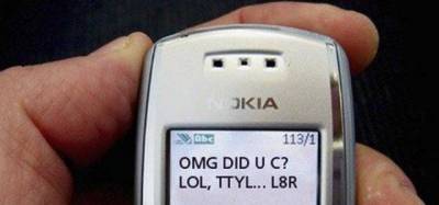 The 8 Rules of texting WOMEN (Scary music playing the background)