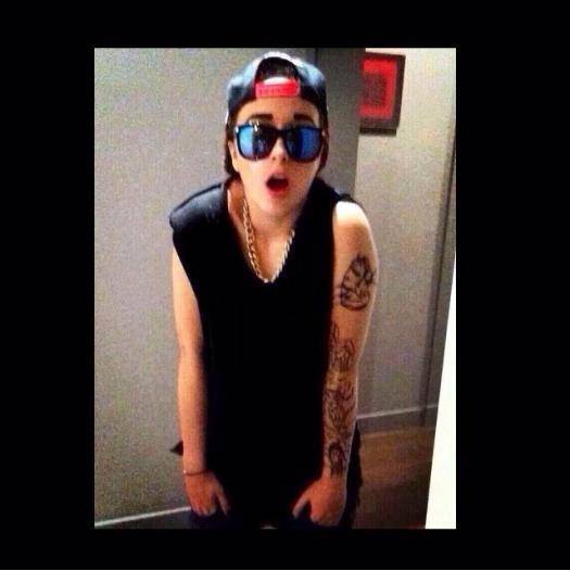 Katy Perry dressed up as justin bieber for halloween