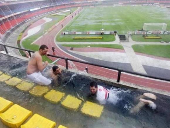 Morumbi stadium on a rainy day