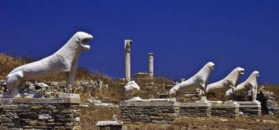 15 not so well known and interesting statues from around the world