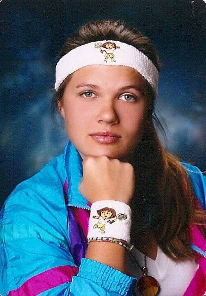 This was my high school senior pic. There was no bet.