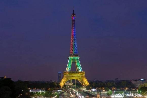 Eiffel Tower lit up in the colours of the South African flag in honour of Nelson Mandela