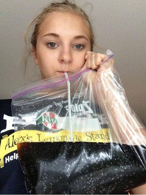 The blonde asked her dealer for a bag of coke.