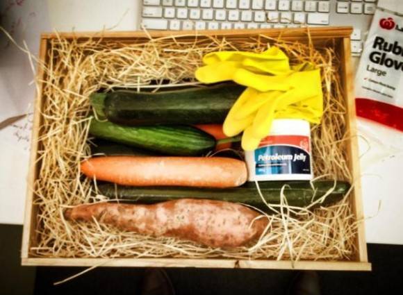 My secret santa is an assh*le