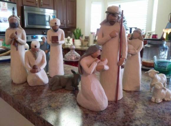 Girlfriend didn’t appreciate me making her nativity scene...just a little...Evil.