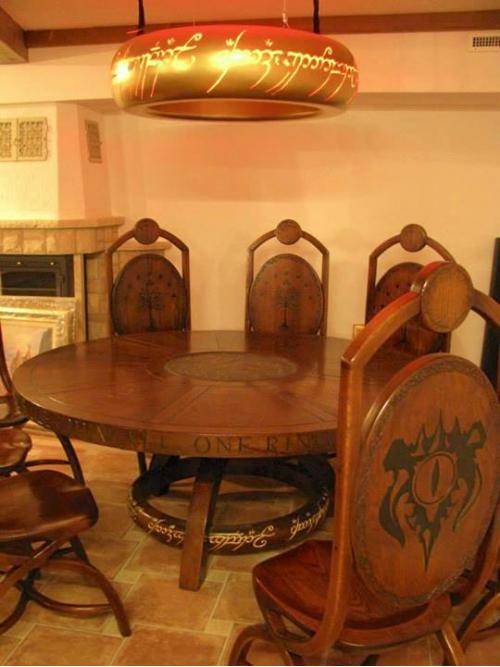 One dining room set to rule them all ...