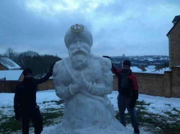 Just moved to U.S.A from India. Is my snowman Sikh?
