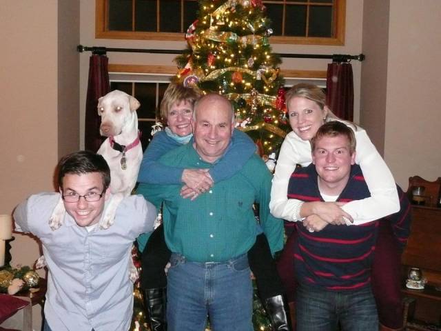 To the 'not Married' girl kissing her beer, Here is how I handle Christmas picture loneliness