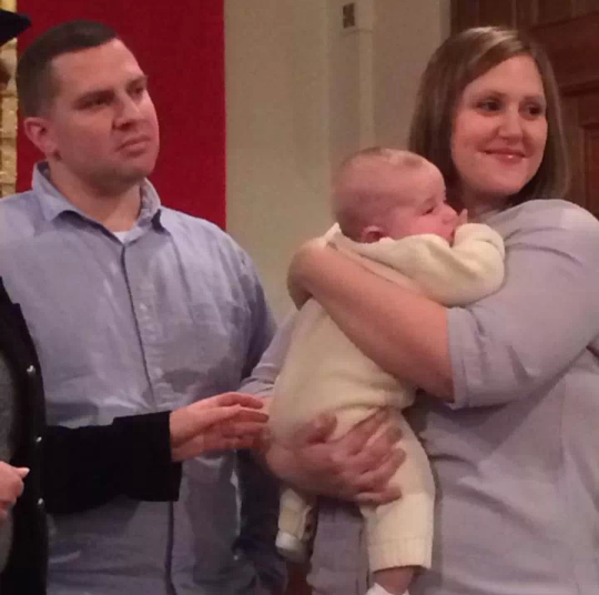 So my friend posted a profile pic of her and her family. It looks like a scene from a 90's sitcom.