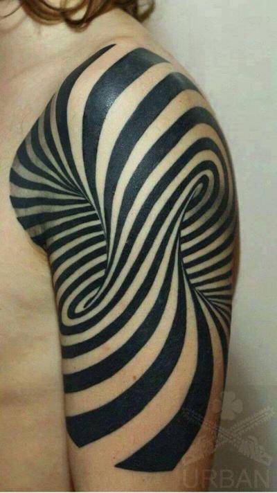 Cool tattoo illusion