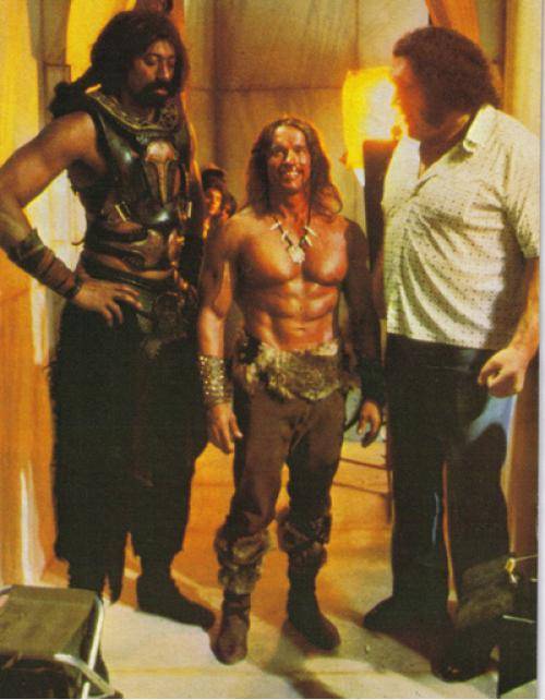 Size is relative – Arnold Schwarzenegger looks small standing next to Wilt Chamberlain & André The Giant