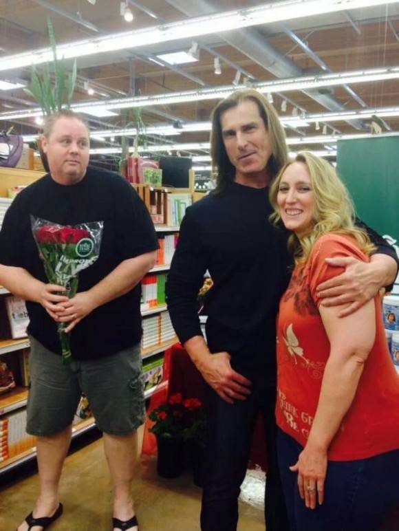 My friends met Fabio yesterday.