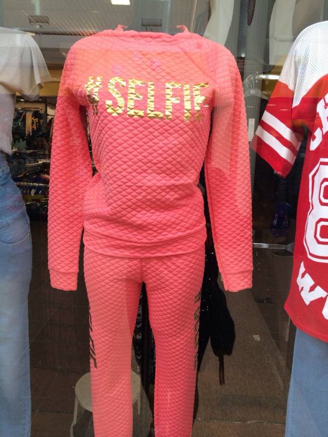 Who in their right mind wears this? #selfie