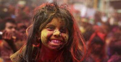 Amazing pictures of Holi, The Festival of Colors