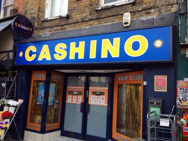 Where does Sean Connery go to gamble?