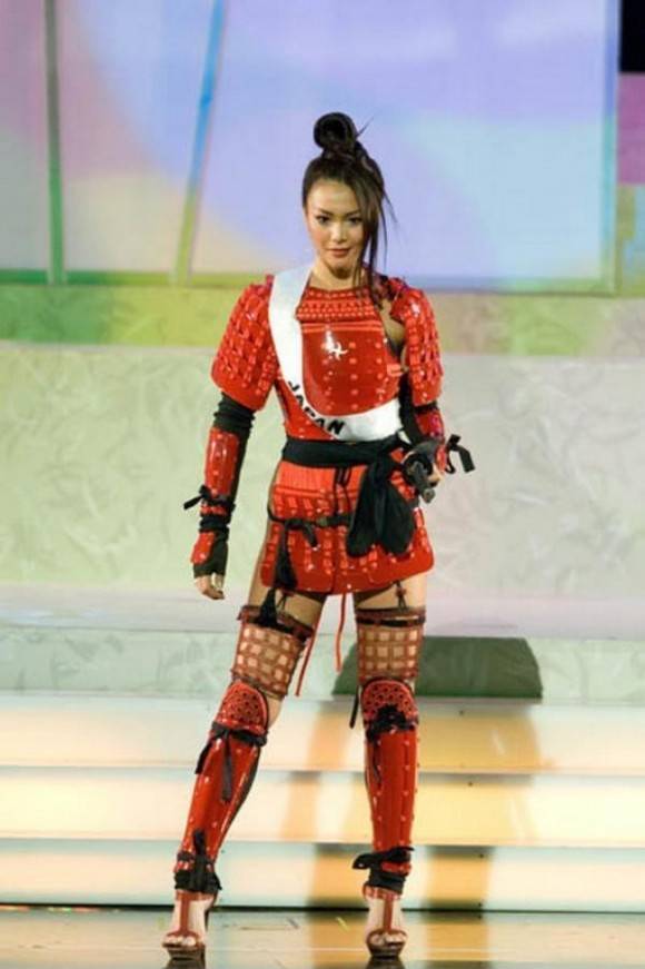 Miss Japan's evening gown.