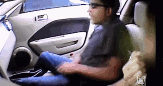 Man tries to rob undercover cop during drug bust