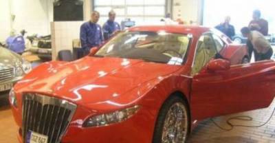 A Man Who Dumps Weird Goo All Over His Car Comes Up With The Craziest Results