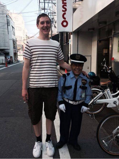 So my 6'6 boyfriend is in Japan...