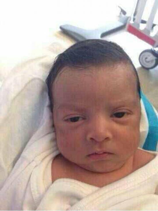 This baby is a whole 7 minutes old & already fed up with life