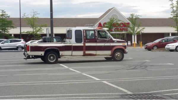 I can’t tell how many different vehicles this is.