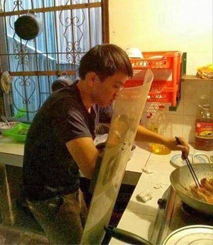 How my cousin makes fried food.