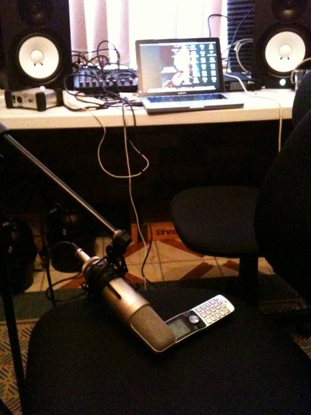 Got sick of waiting on hold for over 45mins without speakerphone... problem solved