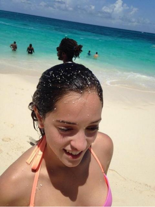 Thought that was part of her hair, turns out it’s just a Dark Guy