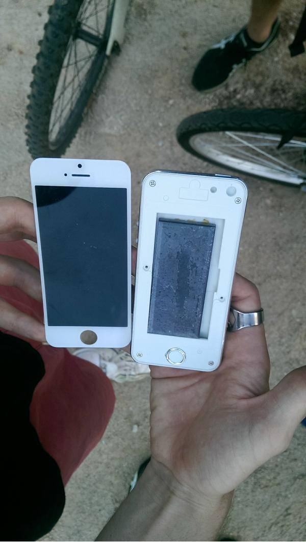 And this is why you don’t buy an iPhone from someone who approaches you on the street in China