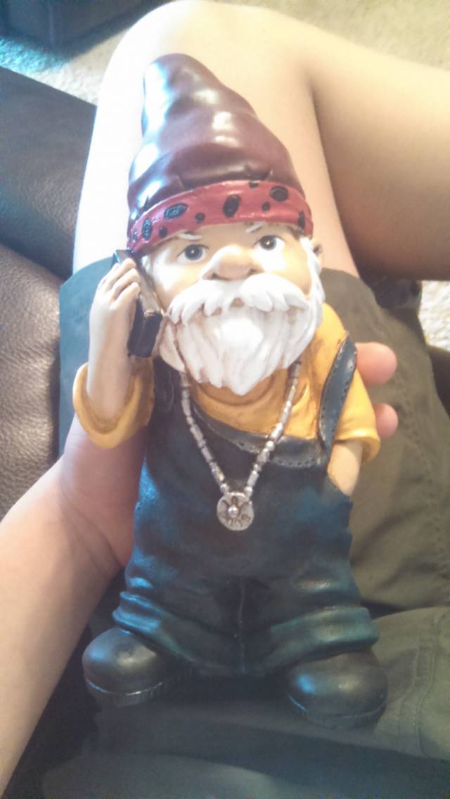 gnome with swag