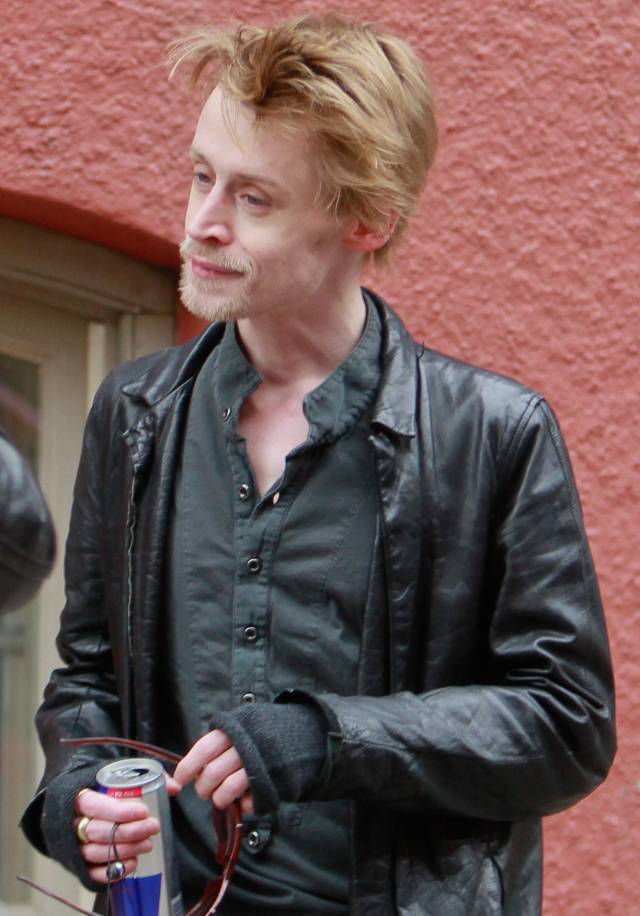 i want to see a Home Alone reboot where Macaulay Culkin is one of the villains.