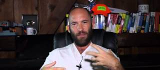 Microsoft has filed a strike against an educational Youtuber for his negative opinions against Windows 8.1.