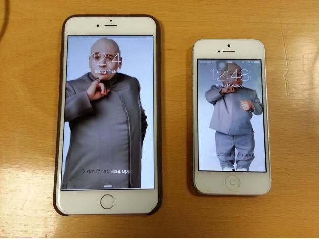 My friend got the new iPhone 6 plus to replace his old phone, he sent me this