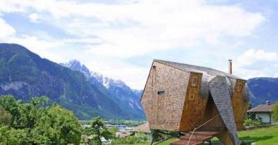 A Weird But Interesting Tiny House- Uvogel
