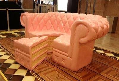 Cake sofa with slice ottoman.
