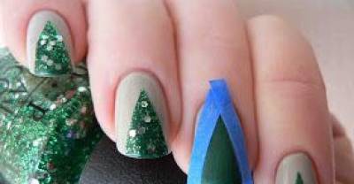 DIY Christmas Nail Trends