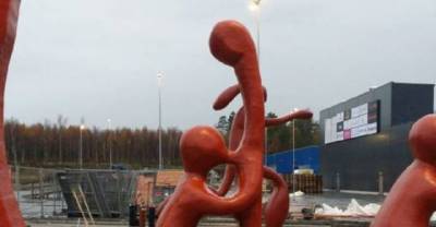 10 Unintentionally Perverted Sculptures