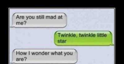Scary Texts Your Girlfriend Sends When She&rsquo;s Secretly Upset With You