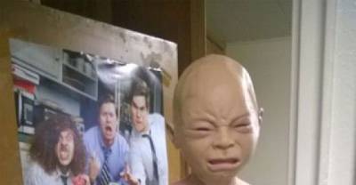 15 Outrageous Behaviors Of People During The Halloween. Would You Try Them