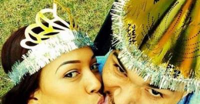 Embarrassing - The Most Awkward Kisses Ever Caught On TV.
