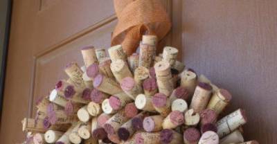 37 Insanely Creative Things To Do With Popped Corks - Part 2