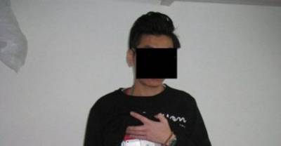 An Interesting Method of Smuggling iPhones