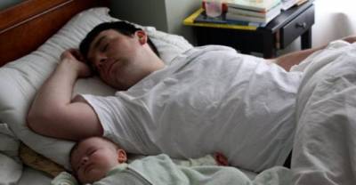 20 Adorable "Like Father Like Son" Moments