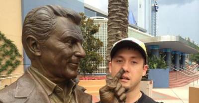 15 People Who Ruined Statues In The Best Way Possible