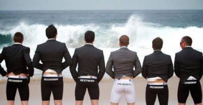 Boys Will Be Boys Even on Weddings! Groomsmen Pictures At It's Best